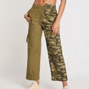 Choosy Split Camo Olive Green Cargo Pants Straight Leg Streetwear Y2K Size 2